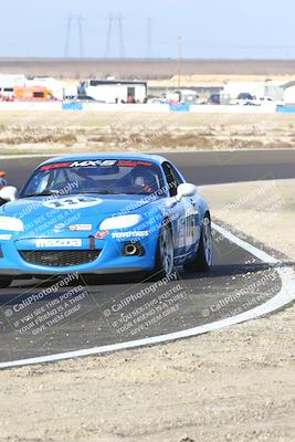 media/Jan-25-2025-CalClub SCCA (Sat) [[03c98a249e]]/Race 4/